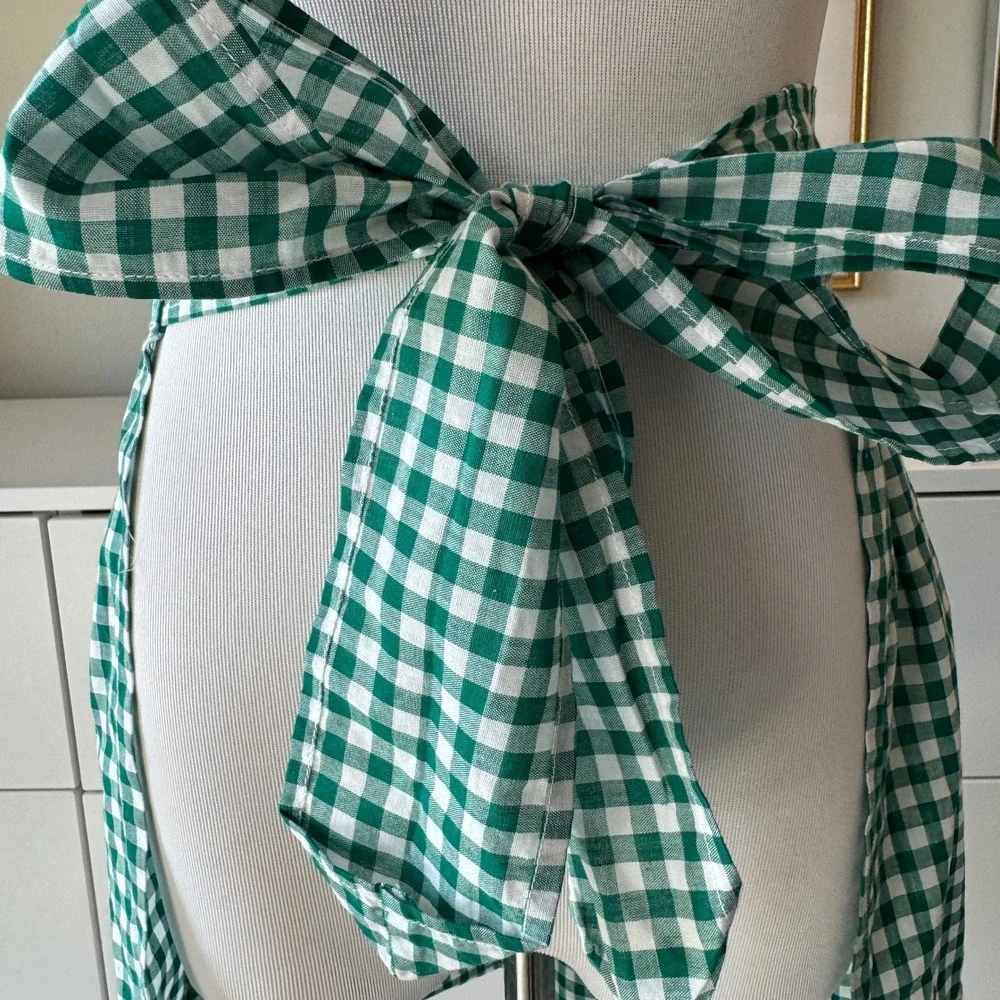 VNTG Green White Gingham Check Apron Shabby Chic Cottagecore Hostess Lace Trim
